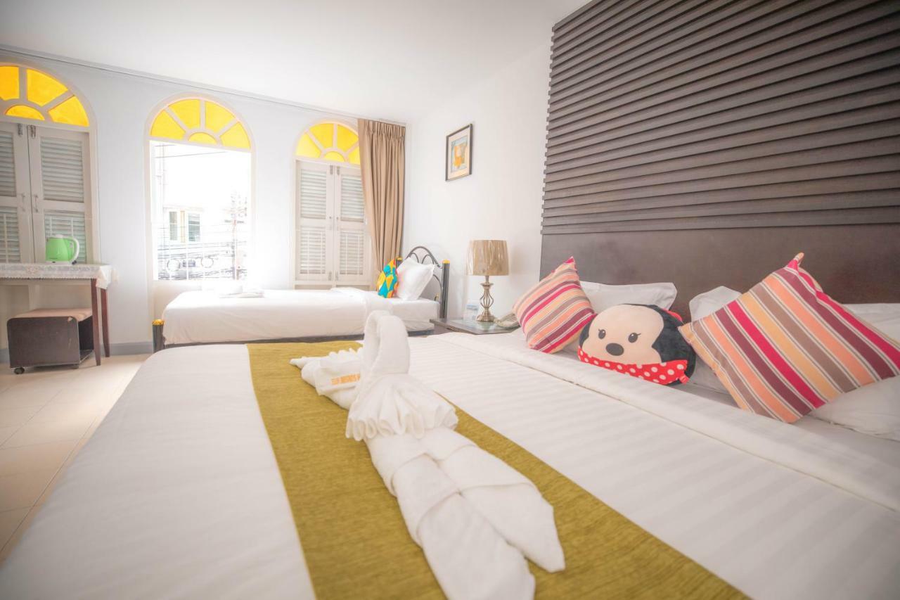 Sino House Patong Hotel Buitenkant foto
