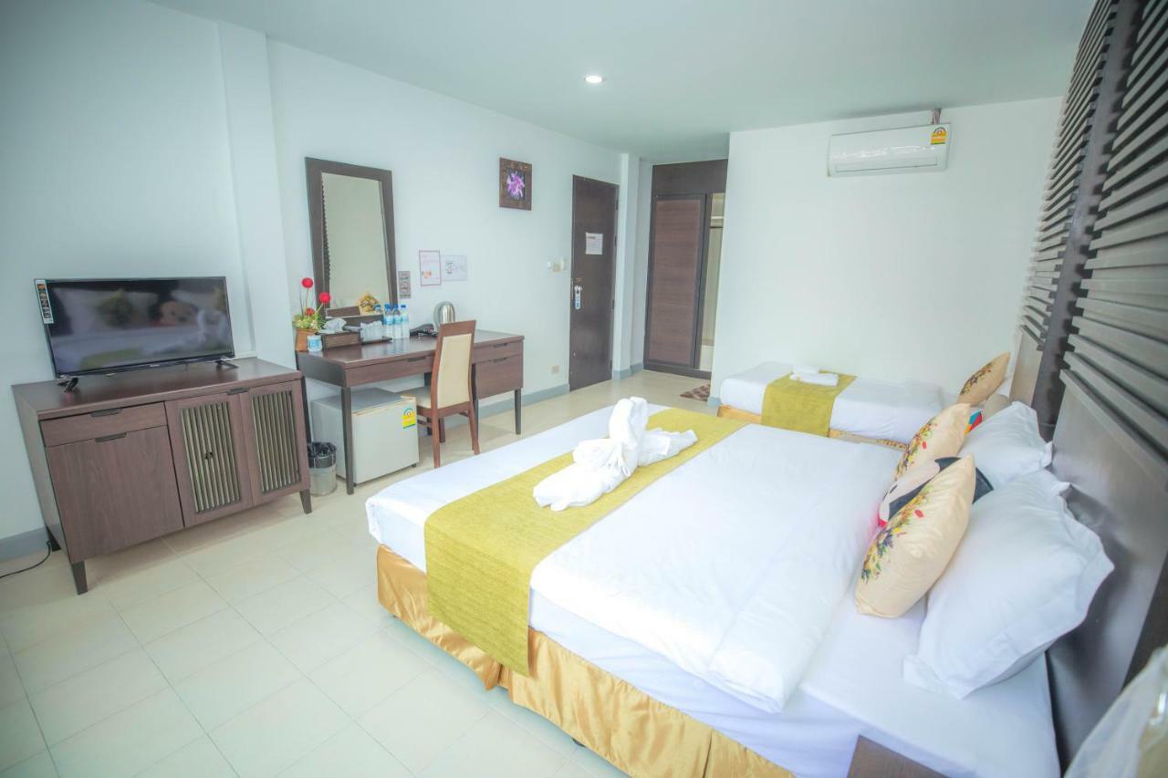 Sino House Patong Hotel Buitenkant foto